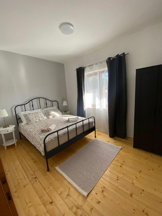 Apartmani Cvita Neviđane Zewnętrze zdjęcie